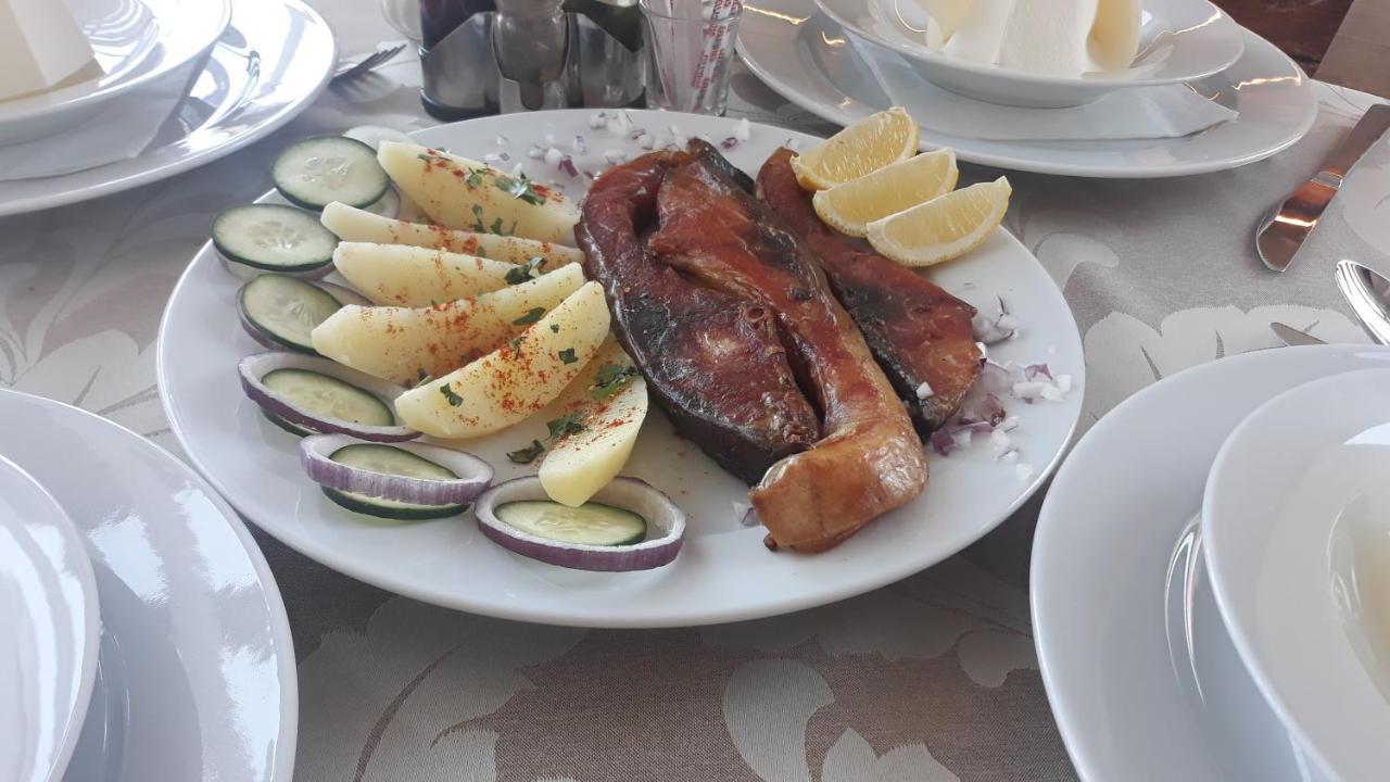 Prenociste I Restoran Ihthis Bajina Basta Eksteriør bilde