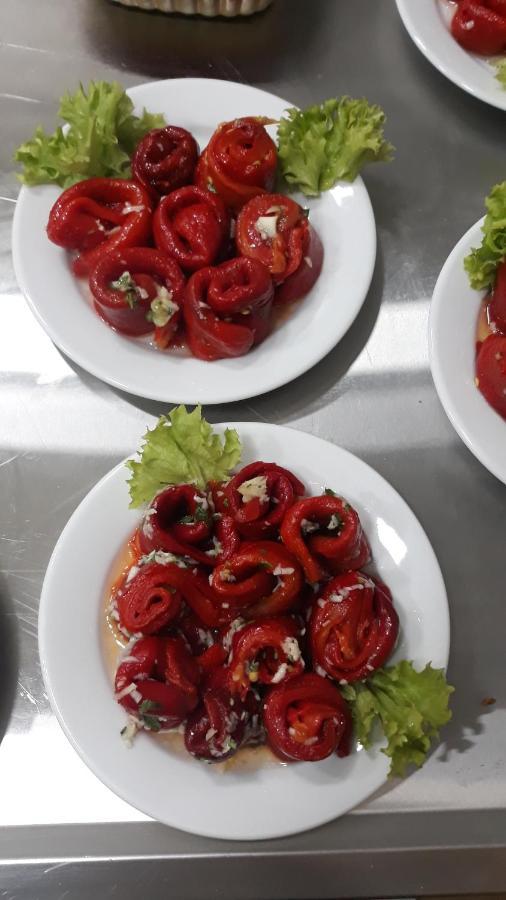 Prenociste I Restoran Ihthis Bajina Basta Eksteriør bilde